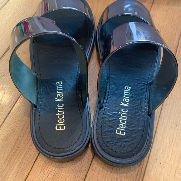 Electric Karma Pewter Grove slip on sandals size 6 - Picture 8 of 11